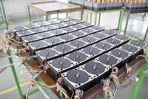 直流無(wú)刷電機(jī)生產(chǎn)廠(chǎng)家 (32).jpg