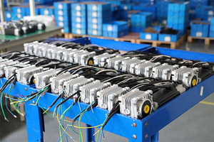 直流無(wú)刷電機(jī)生產(chǎn)廠(chǎng)家 (42).jpg